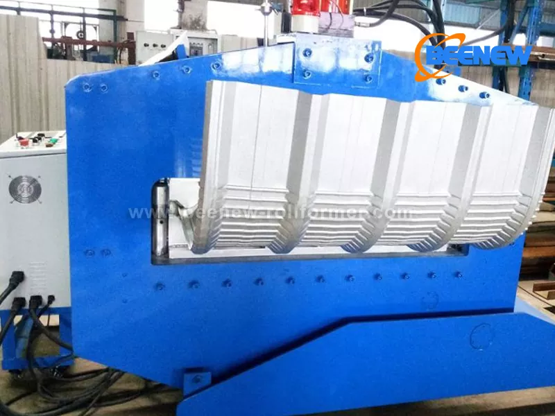 Máquina formadora de telhado em arco
